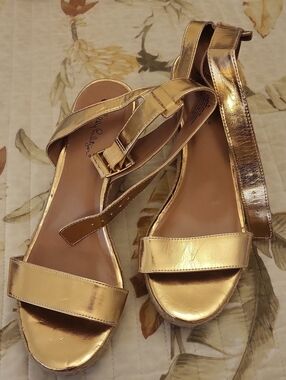 Lilly For Target Gold Sandals